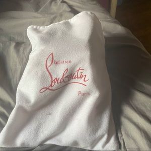 Never worn Christian Louboutin (red bottoms )